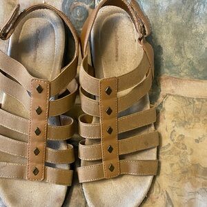 Croft & Barrow Tan Sandals